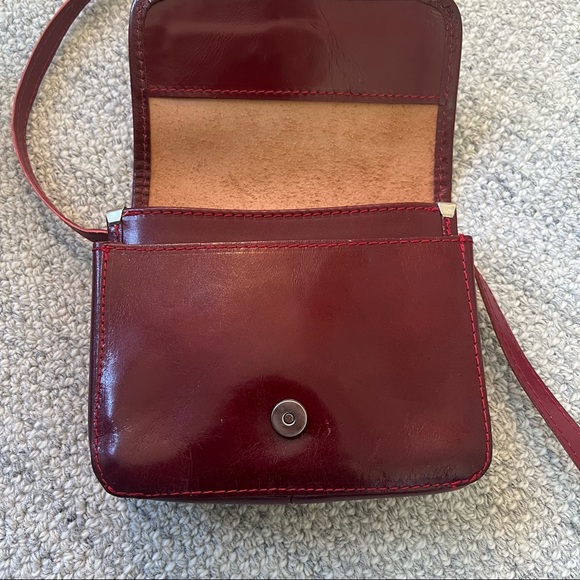 Red/brown Italian leather purse. Purchased in Italy. Never used. - Picture 6 of 7